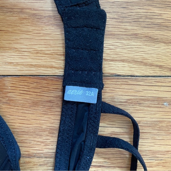 Aerie black wireless bra size 32a - Picture 3 of 3